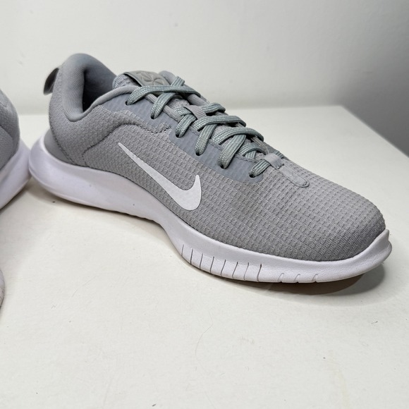 Nike Flex Experience Run 12 Womens 6.5 Extra Wide Grey White Road Running Shoes - Picture 6 of 10